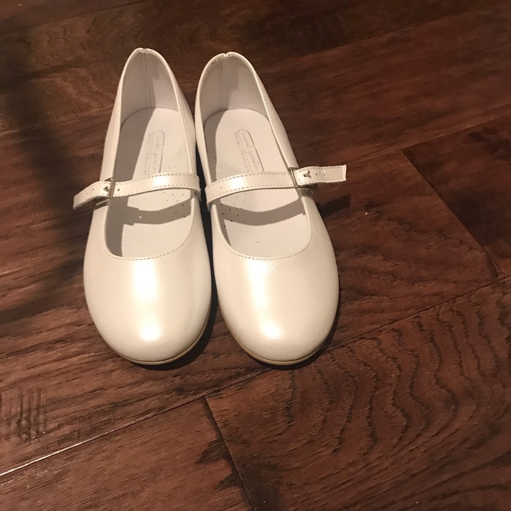 Isabel Garrenton, Girls, Maryjane shoe